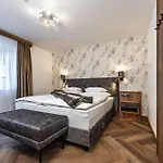 Vier Jahreszeiten Hotel Kaprun