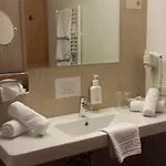 Vier Jahreszeiten Hotel 4*