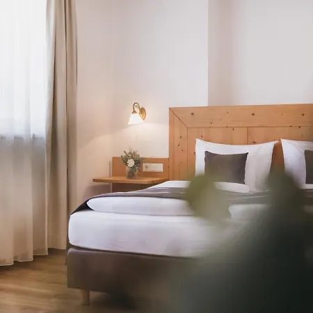 Vier Jahreszeiten By Vaya Inkl Zell Am See-kaprun Sommerkarte