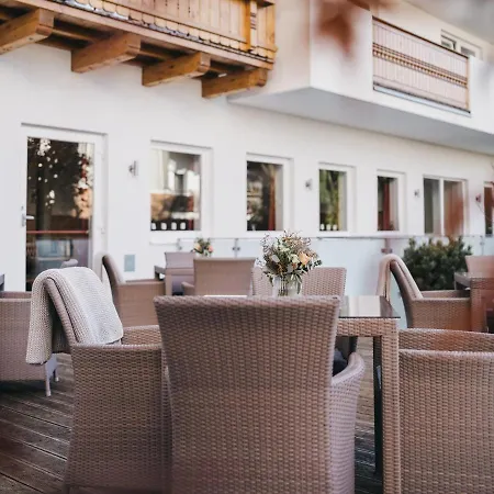 Hotel Vier Jahreszeiten By Vaya Inkl Zell Am See-kaprun Sommerkarte 4*