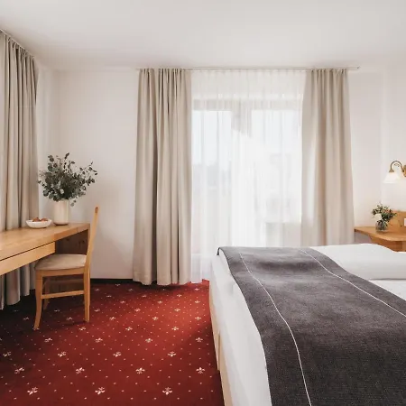 Vier Jahreszeiten By Vaya Inkl Zell Am See-kaprun Sommerkarte Hotel 4*