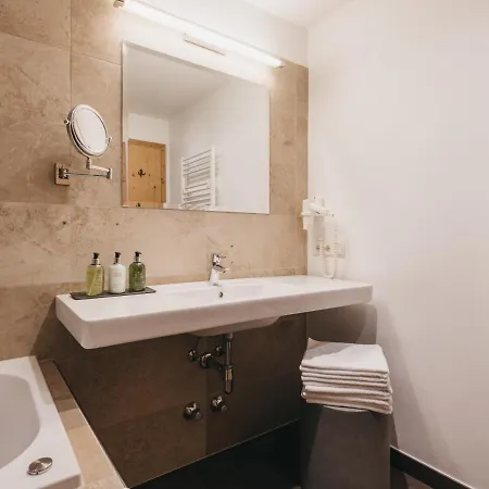 Vier Jahreszeiten By Vaya Inkl Zell Am See-kaprun Sommerkarte 4*