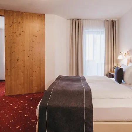 Hotel Vier Jahreszeiten By Vaya Inkl Zell Am See-kaprun Sommerkarte