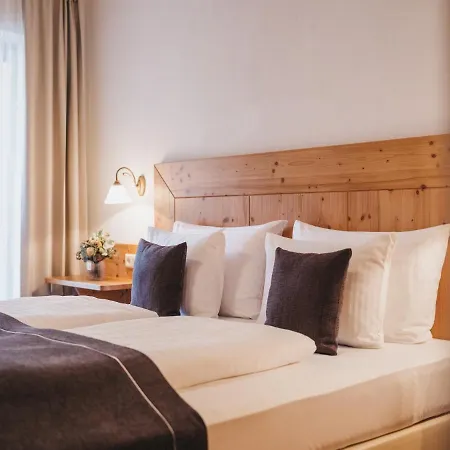 Vier Jahreszeiten By Vaya Inkl Zell Am See-kaprun Sommerkarte 4* Kaprun