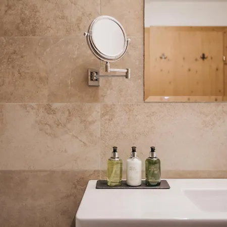 Vier Jahreszeiten By Vaya Inkl Zell Am See-kaprun Sommerkarte 4* Kaprun