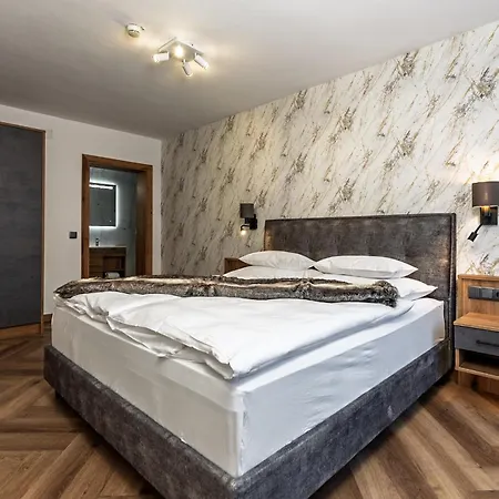 Vier Jahreszeiten カプルーン