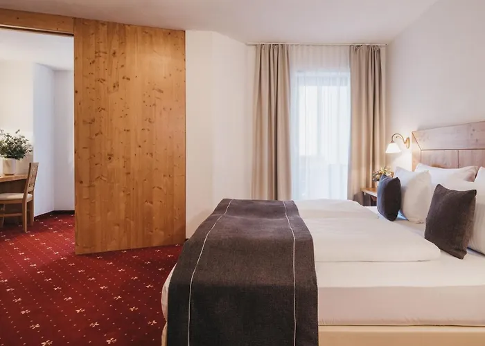 Hotel Vier Jahreszeiten By Vaya Inkl Zell Am See-kaprun Sommerkarte