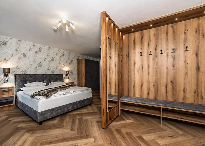 ホテル Vier Jahreszeiten 4*