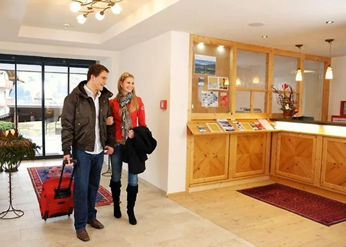 Otel Vier Jahreszeiten 4*
