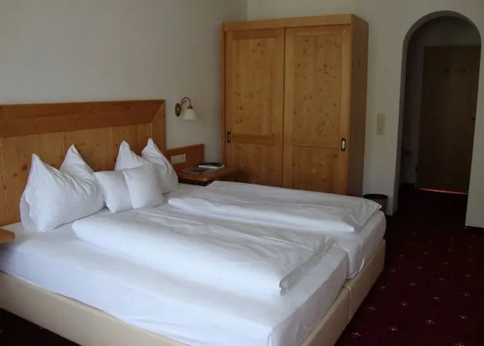 Otel Vier Jahreszeiten