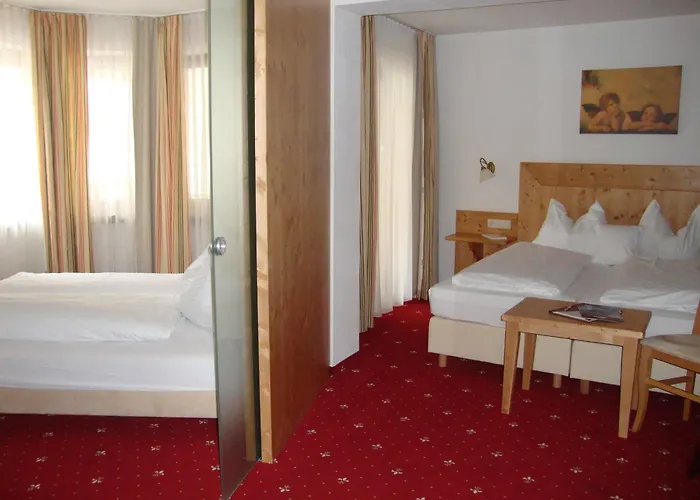 Otel Vier Jahreszeiten 4*